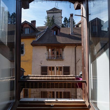 Sous Les Toits D'Annecy, Un Appartement Irresistible Pour 1 A 6 Personnes En Plein Coeur De Ville Bagian luar foto