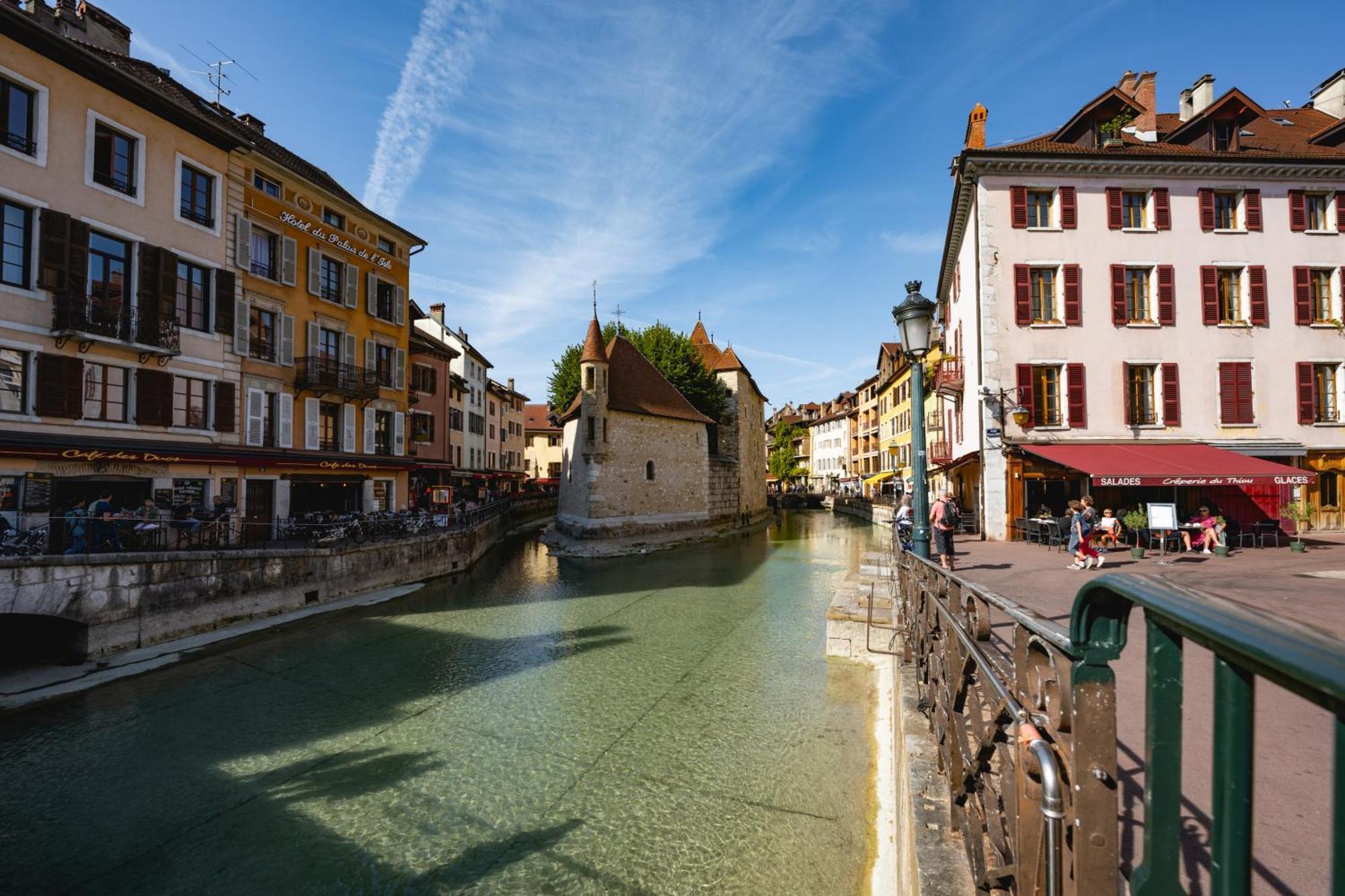 Sous Les Toits D'Annecy, Un Appartement Irresistible Pour 1 A 6 Personnes En Plein Coeur De Ville Bagian luar foto